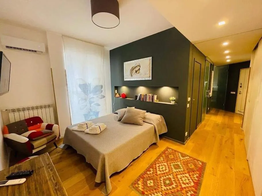 Alessi Design Suite Tra Centro E Mare Palermo Apartamento