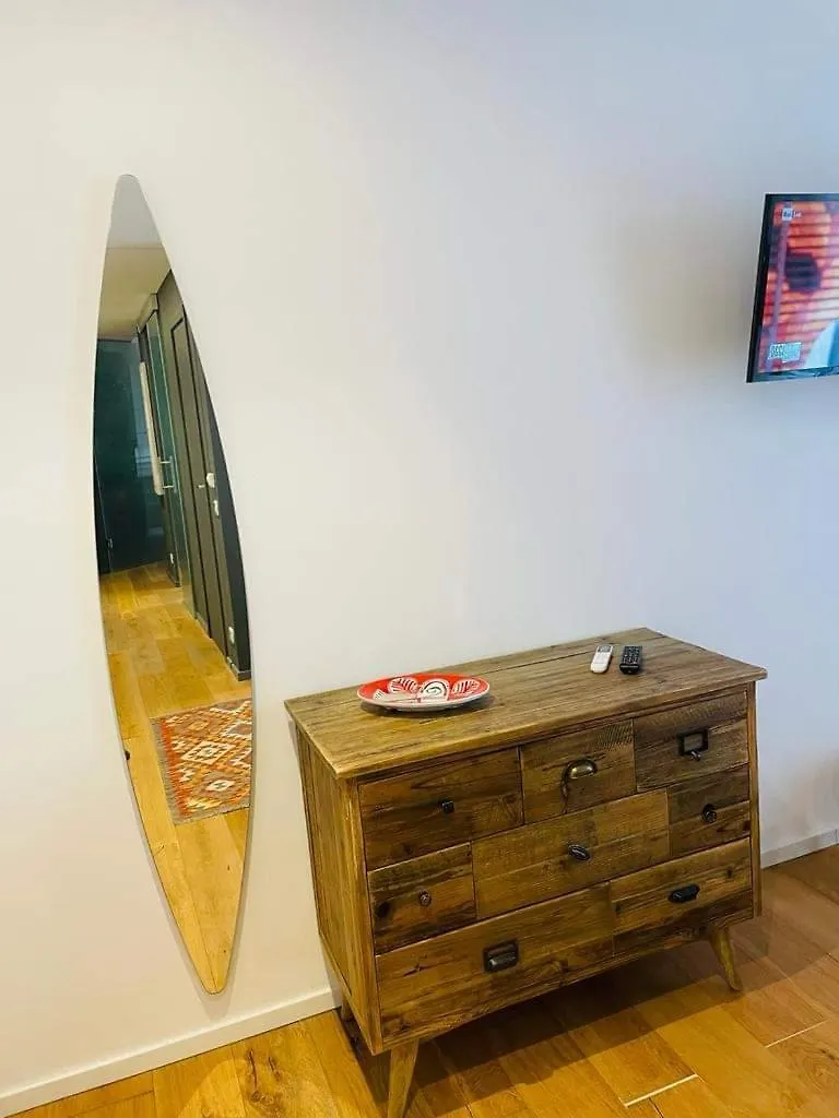 Alessi Design Suite Tra Centro E Mare Palermo Apartamento